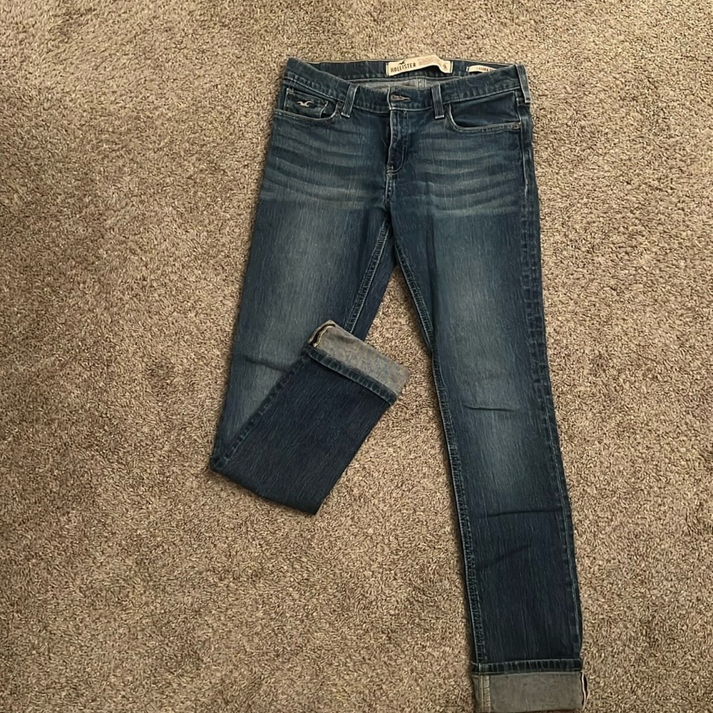 Hollister laguna skinny jeans.